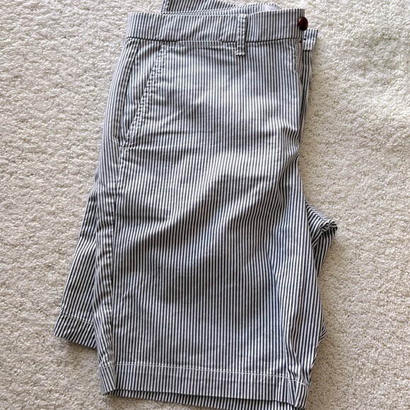Gap Flex Flat Front Shorts - Picture 3 of 6